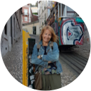 Éva Manyóczki