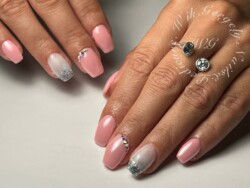 Zselés műköröm 19 Zselés műköröm - Wik Nails - Budapest Zugló
